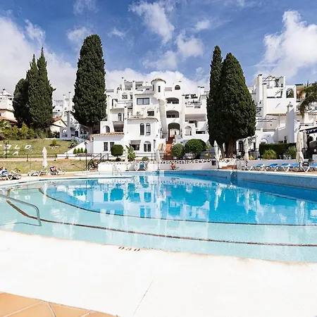 Apartment 013 Pueblo Evita Club, Private 2 Bed Close To Benalmádena